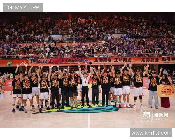 杭州篮球队转型之路的纪实探索与成长历程分享