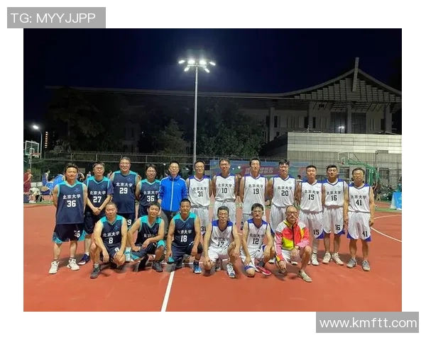 深圳篮球队团队协作能力提升显著荣登全国篮球团队协作排名新高